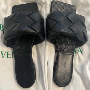 Bottega Veneta Lido Flat Sandal